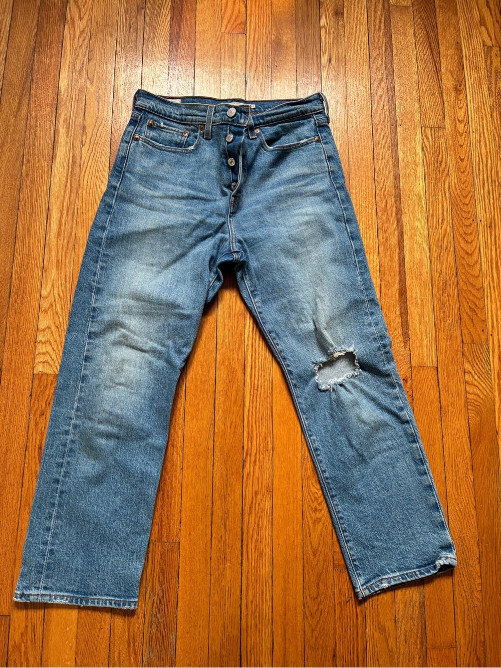Levi's wedgie straight Cropped Distressed Women's Jeans